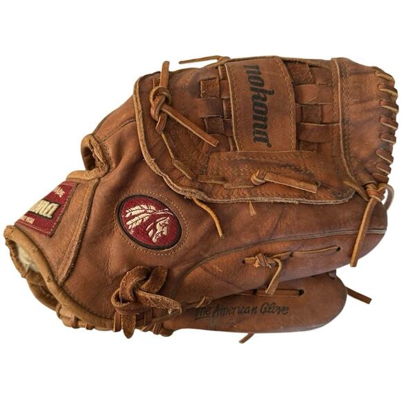 Nokona Classic Walnut Closed Web Lace 13" RHT Right Hand Baseball Glove WS-1300 - Picture 1 of 6